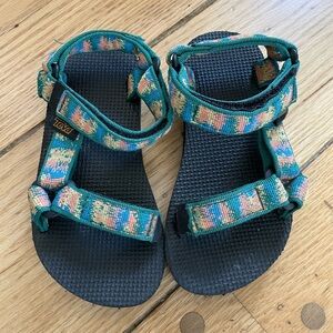 Excellent condition - Teva sandals